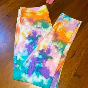 Watercolor Leggings 💚💛